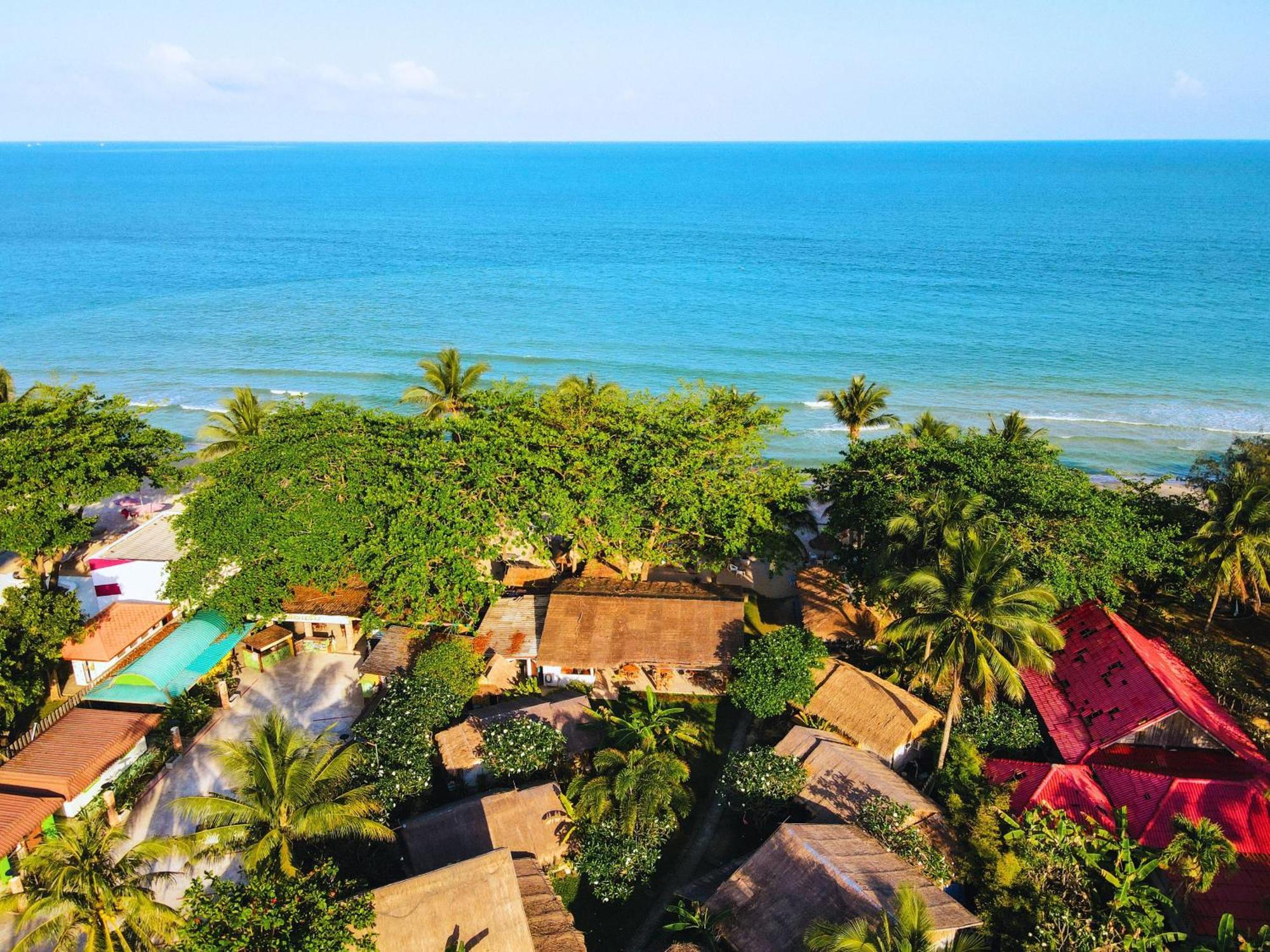 Margarita Beach Кханом Екстериор снимка